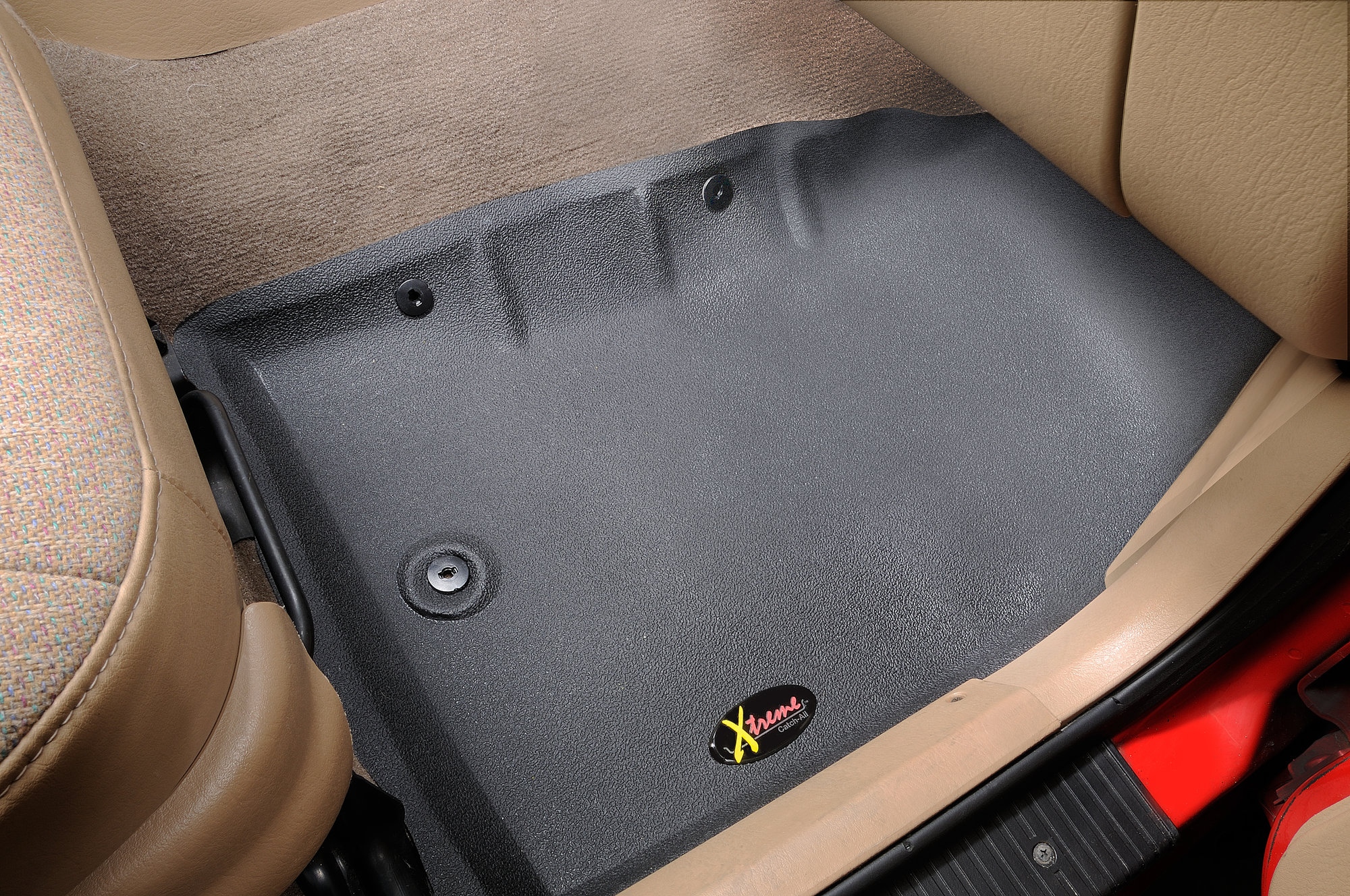 Lund 404001 Catch-All Xtreme Front Floor Mats in Charcoal for 95-01 Jeep  Cherokee XJ | Quadratec