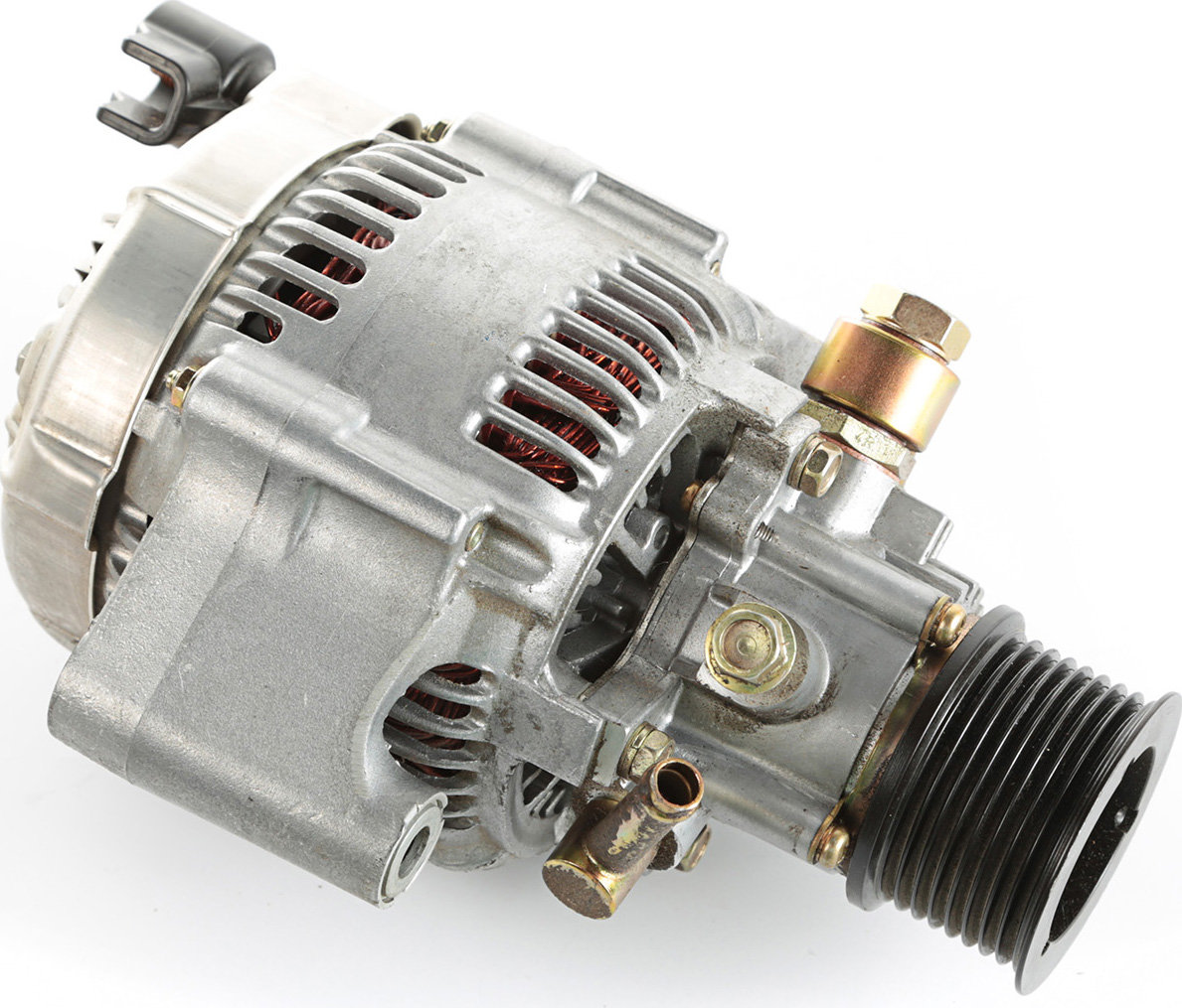 OMIX 17225.37 Alternator with Vacuum Pump for 94-01 Jeep Cherokee XJ |  Quadratec